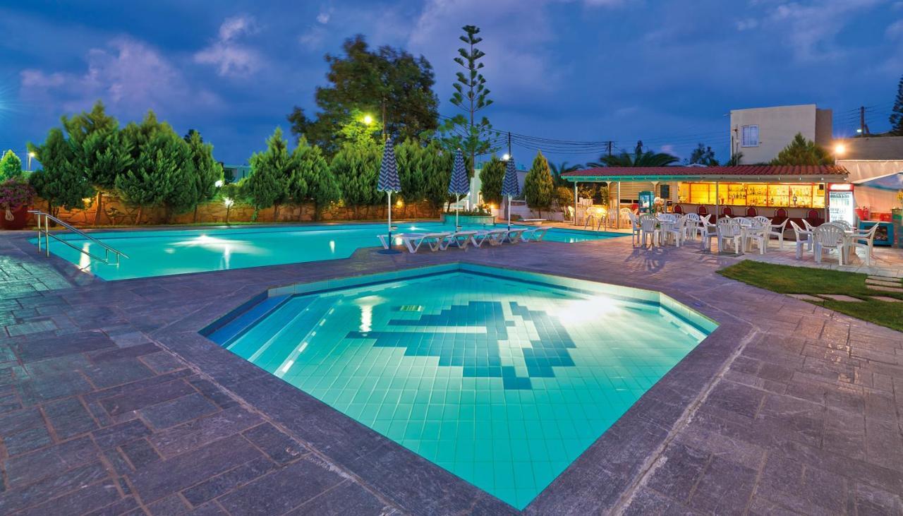 Hotel Koukouras Sztalósz Kültér fotó
